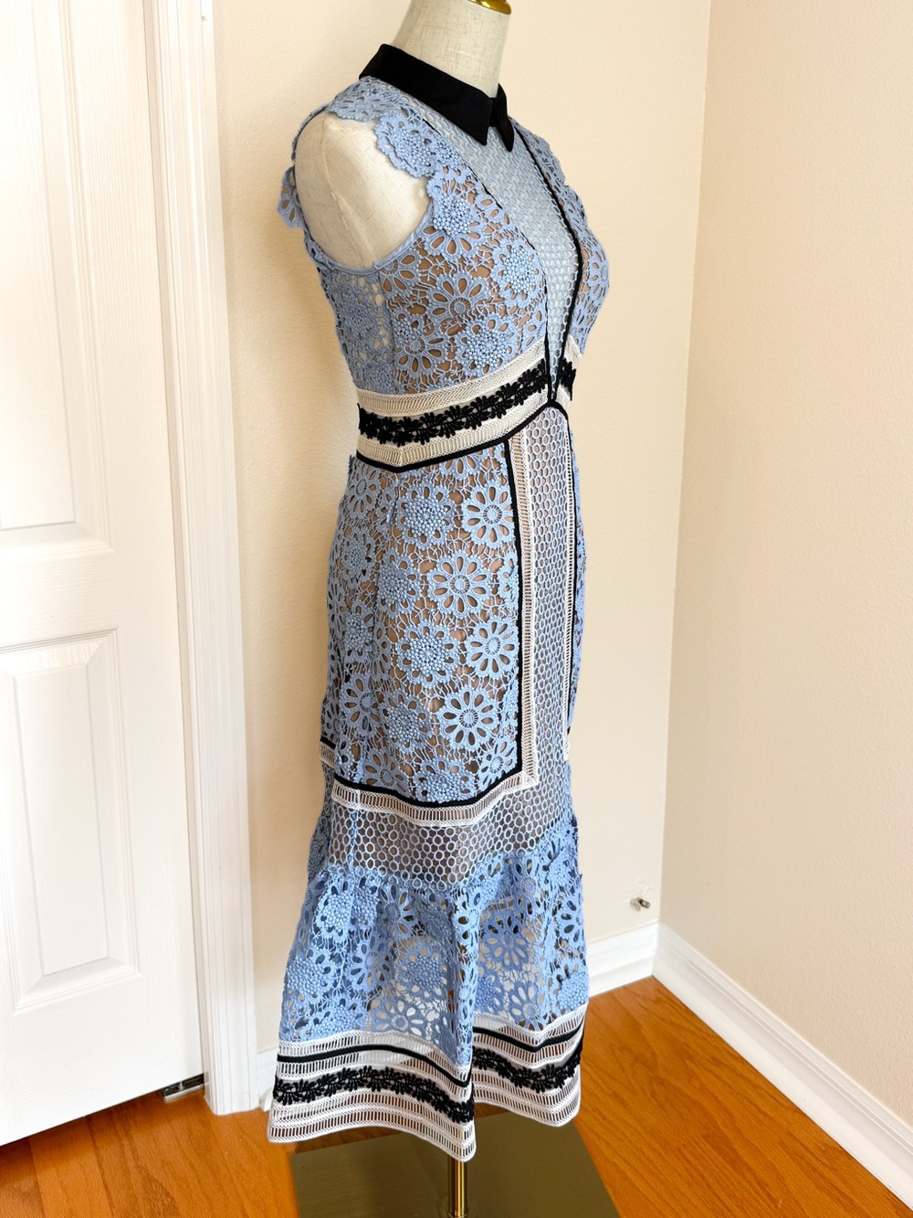 Self-Portrait Blue Floral Lace Midi Dress US 2 NWT - Picture 5 of 13